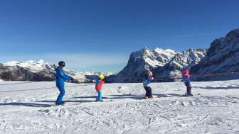Escuela de esquí y snowboard ALTITUDE